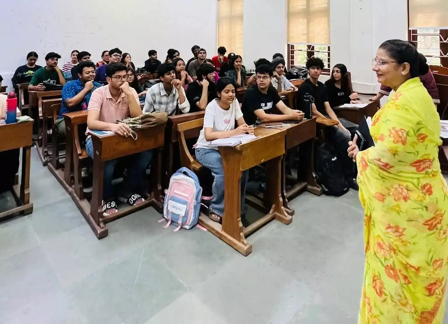 दिल्ली महिला आयोग अध्यक्ष ने छात्राओं से साझा किया संवाद दिल्ली महिला आयोग अध्यक्ष ने छात्राओं से साझा किया संवाद