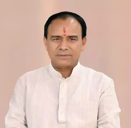 29 परिवारों के नुकसान का आकलन करेगी विशेषज्ञ टीम : धन सिंह रावत 29 परिवारों के नुकसान का आकलन करेगी विशेषज्ञ टीम : धन सिंह रावत