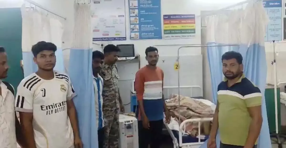 फरसगांव में सरपंच की संदिग्ध मौत, परिजनों ने जताई हत्या की आशंका फरसगांव में सरपंच की संदिग्ध मौत, परिजनों ने जताई हत्या की आशंका
