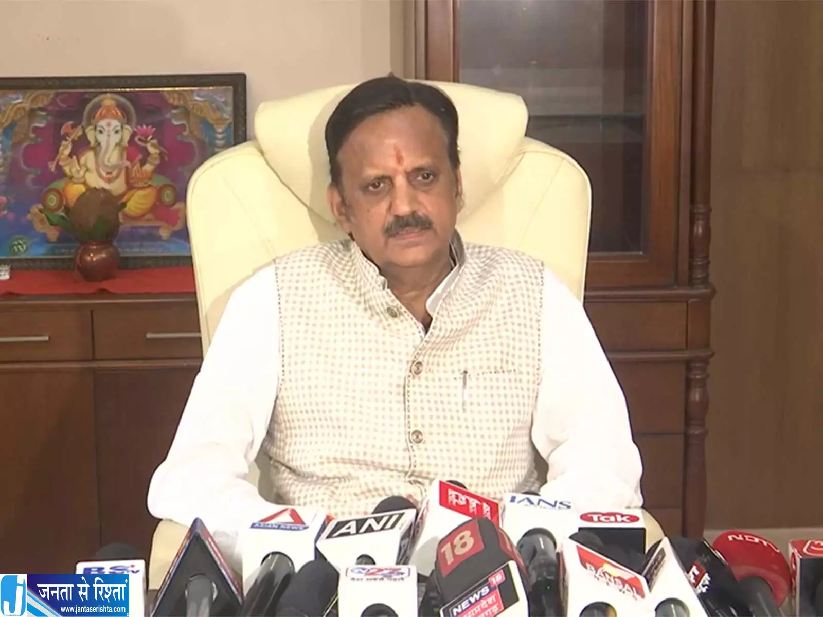 बालाघाट दौरे से पहले राहुल गांधी पर राजेंद्र शुक्ला का हमला बालाघाट दौरे से पहले राहुल गांधी पर राजेंद्र शुक्ला का हमला