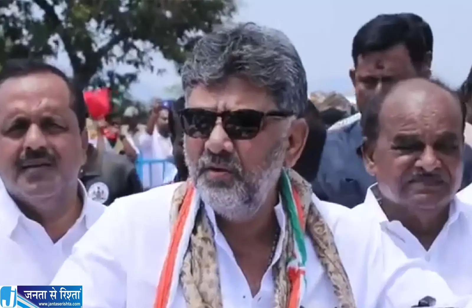 ठेकेदारों के बकाया भुगतान पर डीके शिवकुमार का पलटवार ठेकेदारों के बकाया भुगतान पर डीके शिवकुमार का पलटवार