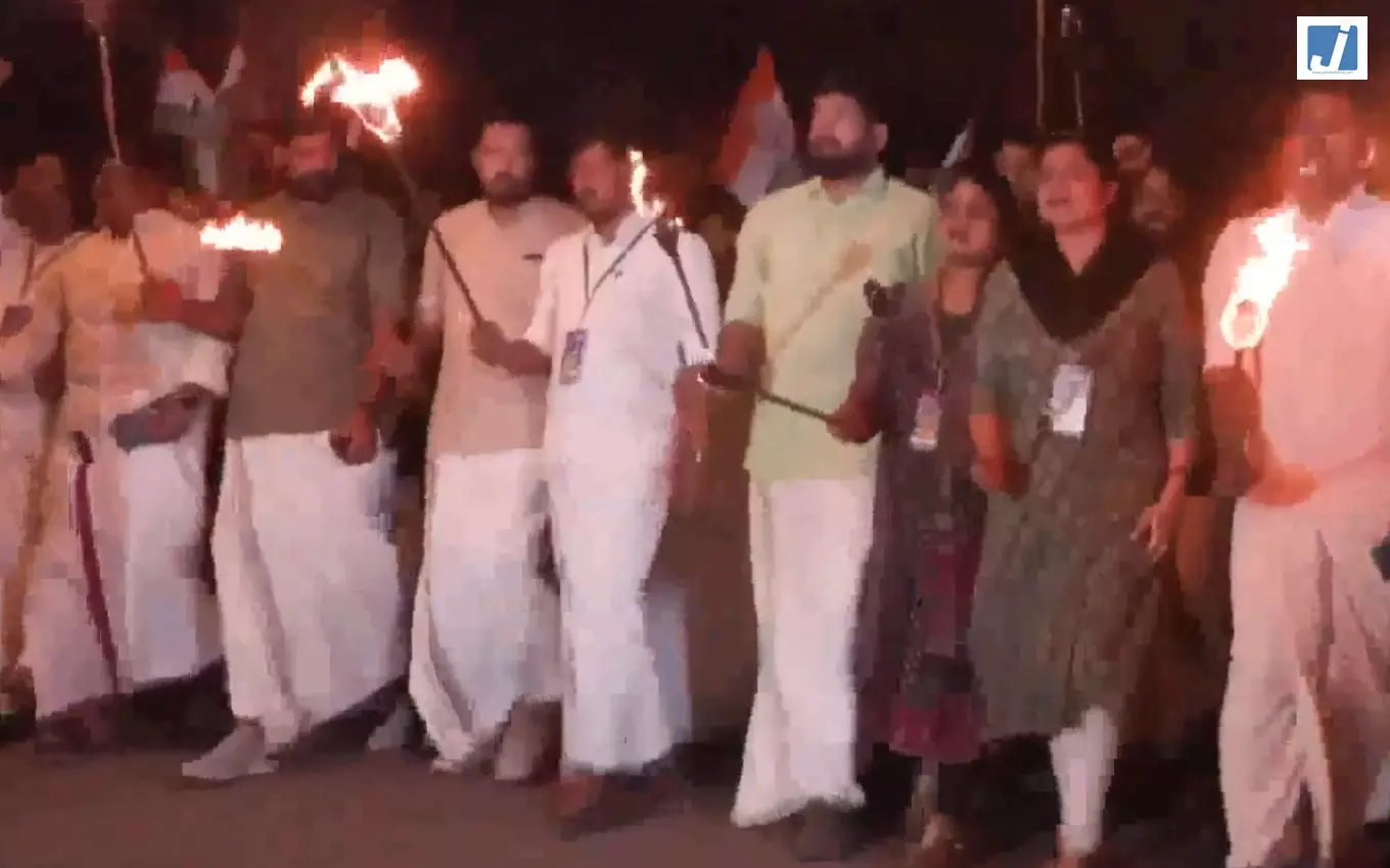 CEC ज्ञानेश कुमार के खिलाफ यूथ कांग्रेस का मार्च CEC ज्ञानेश कुमार के खिलाफ यूथ कांग्रेस का मार्च