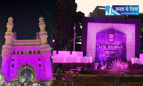 स्तन कैंसर जागरूकता माह में गुलाबी हुआ हैदराबाद स्तन कैंसर जागरूकता माह में गुलाबी हुआ हैदराबाद