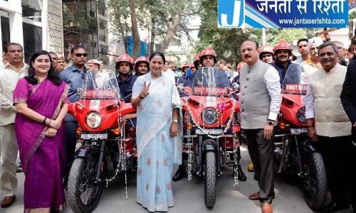 दिल्ली के मुख्यमंत्री ने मालवीय नगर में फायर स्टेशन खोला