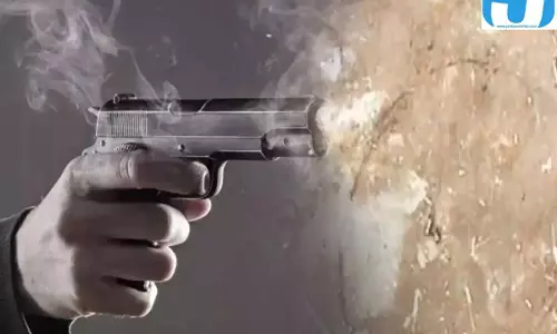 2 प्रॉपर्टी डीलरों को घेरकर फायरिंग, बाइक सवार 4 युवकों की तलाश में जुटी पुलिस 2 प्रॉपर्टी डीलरों को घेरकर फायरिंग, बाइक सवार 4 युवकों की तलाश में जुटी पुलिस