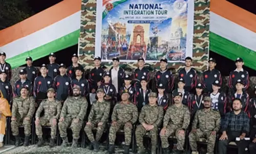 जम्मू-कश्मीर: भारतीय सेना की पहल के तहत डोडा और किश्तवाड़ के 30 छात्रों का राष्ट्रीय एकता दौरा संपन्न जम्मू-कश्मीर: भारतीय सेना की पहल के तहत डोडा और किश्तवाड़ के 30 छात्रों का राष्ट्रीय एकता दौरा संपन्न