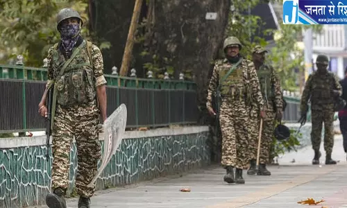 नवरात्रि से पहले कटरा में सुरक्षा बढ़ी, वैष्णो देवी यात्रा मार्ग पर SSP ने लिया व्यवस्थाओं का जायजा नवरात्रि से पहले कटरा में सुरक्षा बढ़ी, वैष्णो देवी यात्रा मार्ग पर SSP ने लिया व्यवस्थाओं का जायजा