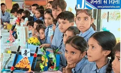 कचरे से कला बना रहे सिरसा के छात्र