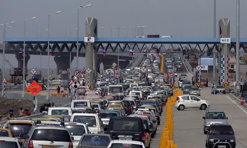 मुंबई जाने वाले कमर्शियल वाहन चालकों के लिए बड़ा बदलाव, 5 एंट्री पॉइंट्स पर 1 अक्टूबर से लागू हुईं नई टोल दरें