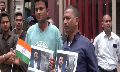 कैप्टन स्मित मच्छार के सम्मान में मुंबई में जश्न