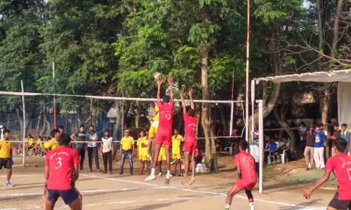 26वीं राज्य स्तरीय शालेय क्रीड़ा प्रतियोगिता के खिलाड़ियों ने दिखाया दमखम 26वीं राज्य स्तरीय शालेय क्रीड़ा प्रतियोगिता के खिलाड़ियों ने दिखाया दमखम