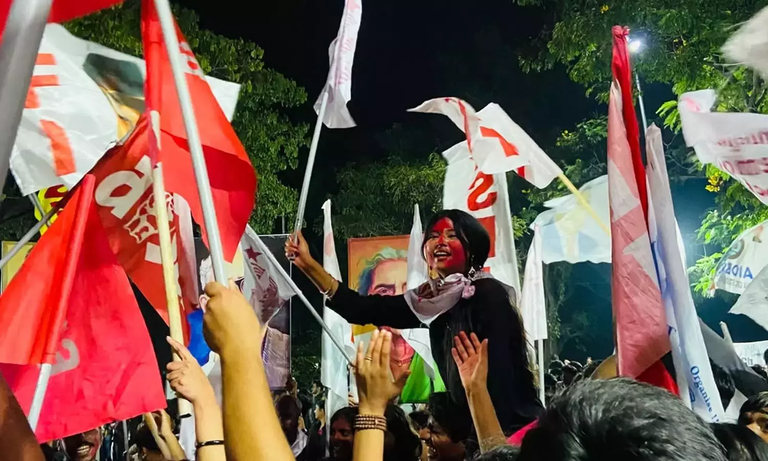 Telangana: एचसीयू चुनाव में वाम और सामाजिक गठबंधन की शानदार जीत Telangana: एचसीयू चुनाव में वाम और सामाजिक गठबंधन की शानदार जीत