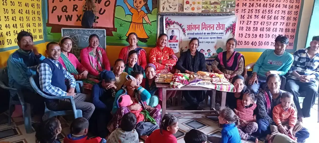 आंगनबाड़ी केंद्र बने जागरूकता का केंद्र, पोषण-स्वास्थ्य पर चर्चा आंगनबाड़ी केंद्र बने जागरूकता का केंद्र, पोषण-स्वास्थ्य पर चर्चा