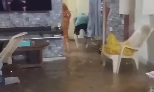 अंजलि गार्डन्स में सीवेज का कहर, स्थानीय लोगों ने उठाई जल्द समाधान की मांग