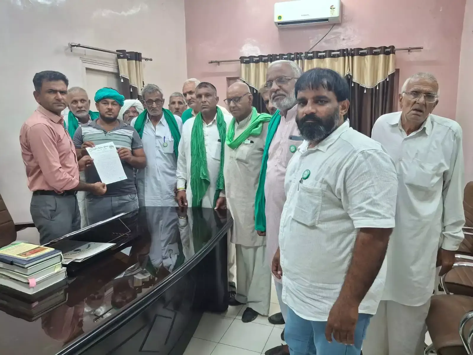 भाकियू की दोटूक, धान सीजन में किसानों को परेशान किया तो आंदोलन भाकियू की दोटूक, धान सीजन में किसानों को परेशान किया तो आंदोलन