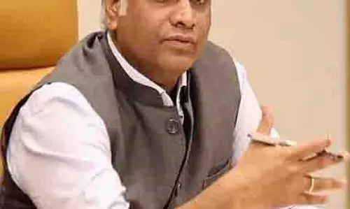 कर्नाटक में वोटर लिस्ट फर्जीवाड़े पर सख्ती, आलंद के बाद बेलगावी में भी FIR दर्ज कर्नाटक में वोटर लिस्ट फर्जीवाड़े पर सख्ती, आलंद के बाद बेलगावी में भी FIR दर्ज