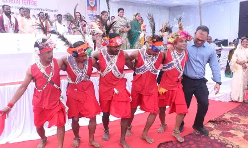 मांदरी नृत्य पर थिरके कलेक्टर कुंदन कुमार