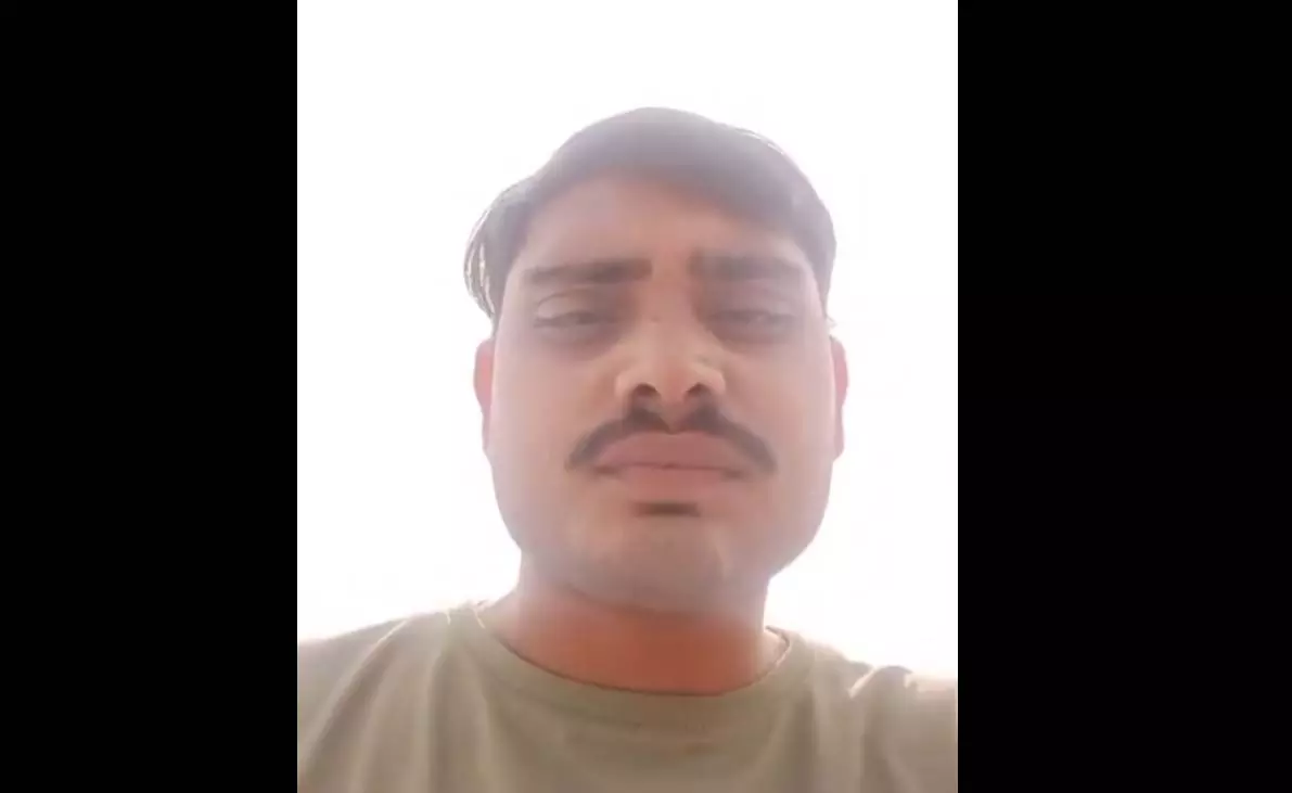 ‘मैं अपनी बीवी से परेशान...’ , लव मैरिज के बाद वीडियो बनाकर युवक ने किया सुसाइड ‘मैं अपनी बीवी से परेशान...’ , लव मैरिज के बाद वीडियो बनाकर युवक ने किया सुसाइड