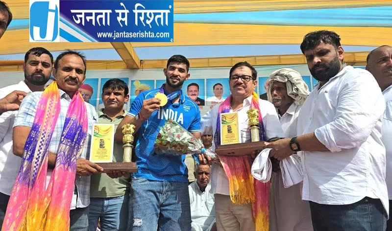 हरियाणा में अयान का गर्मजोशी से स्वागत हरियाणा में अयान का गर्मजोशी से स्वागत
