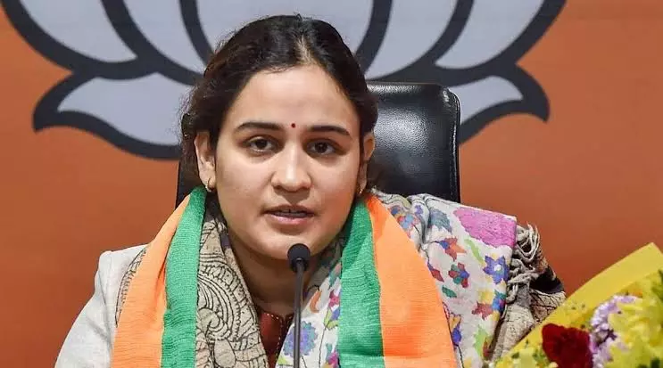 2027 में आखिर कहां से चुनाव लड़ेंगी अपर्णा यादव?, बोली- मैनपुरी से चुनाव लड़ने की फिलहाल इच्छा नहीं, पार्टी जहां कहेगी वहीं ... 2027 में आखिर कहां से चुनाव लड़ेंगी अपर्णा यादव?, बोली- मैनपुरी से चुनाव लड़ने की फिलहाल इच्छा नहीं, पार्टी जहां कहेगी वहीं ...