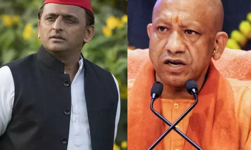 यूपी राज्यसभा चुनाव में 10वीं सीट पर फंसा पेच, तीसरा उम्मीदवार उतार सकती है सपा यूपी राज्यसभा चुनाव में 10वीं सीट पर फंसा पेच, तीसरा उम्मीदवार उतार सकती है सपा