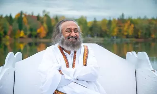 महिलाओं का हक के लिए आवाज उठाना जरूरी, पुरुषों को सीखना होगा सम्मान करना : श्रीश्री रविशंकर महिलाओं का हक के लिए आवाज उठाना जरूरी, पुरुषों को सीखना होगा सम्मान करना : श्रीश्री रविशंकर