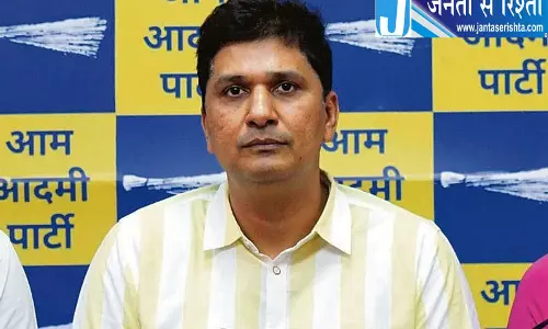 AAP ने पेड़ कटाई पर लगाए आरोप AAP ने पेड़ कटाई पर लगाए आरोप