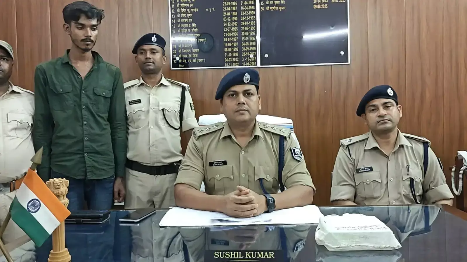 रानीगंज पुलिस की कार्रवाई, स्मैक के साथ युवक गिरफ्तार रानीगंज पुलिस की कार्रवाई, स्मैक के साथ युवक गिरफ्तार