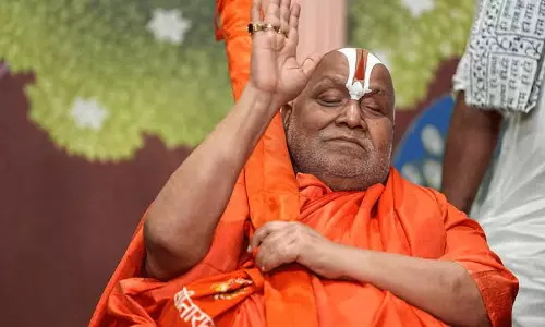 रामभद्राचार्य के बयान पर प्रयागराज कोर्ट में याचिका, 12 अक्टूबर को पेश होने का नोटिस