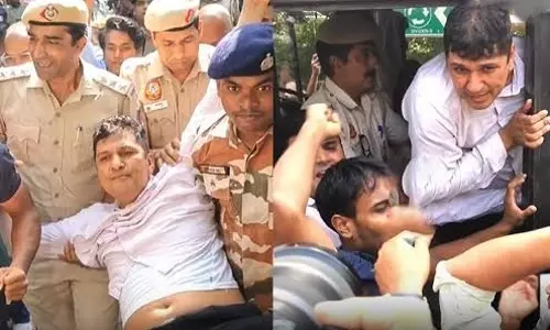 जंतर-मंतर पर आप का प्रदर्शन, सौरभ भारद्वाज समेत कई हिरासत में