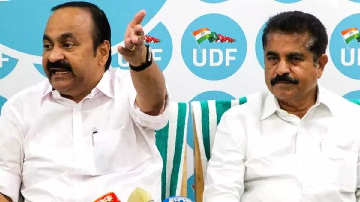 UDF कन्वीनर अडूर प्रकाश ने V D सतीशन सरकार को मुश्किल में डाला UDF कन्वीनर अडूर प्रकाश ने V D सतीशन सरकार को मुश्किल में डाला
