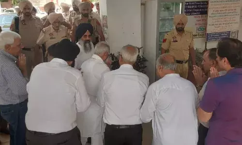 जालंधर पहुंचे राधा स्वामी सत्संग ब्यास प्रमुख जसदीप सिंह गिल जालंधर पहुंचे राधा स्वामी सत्संग ब्यास प्रमुख जसदीप सिंह गिल