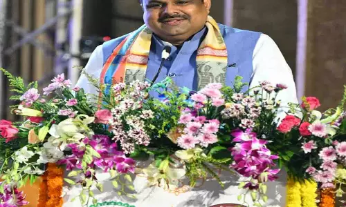 खादी और स्थानीय उत्पादों के अधिकाधिक उपयोग पर जोर: गजेन्द्र यादव खादी और स्थानीय उत्पादों के अधिकाधिक उपयोग पर जोर: गजेन्द्र यादव