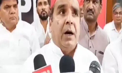 चुनाव आयोग पर धर्मेंद्र यादव ने उठाए सवाल चुनाव आयोग पर धर्मेंद्र यादव ने उठाए सवाल