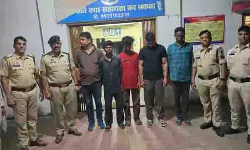 रेलवे विस्तार कार्य के सुपरवाइजर पर जानलेवा हमला, 5 आरोपी गिरफ्तार रेलवे विस्तार कार्य के सुपरवाइजर पर जानलेवा हमला, 5 आरोपी गिरफ्तार