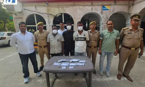मोबाइल और चेन स्नैचिंग गिरोह के तीन आरोपी दबोचे, चार आईफोन समेत पांच मोबाइल बरामद मोबाइल और चेन स्नैचिंग गिरोह के तीन आरोपी दबोचे, चार आईफोन समेत पांच मोबाइल बरामद