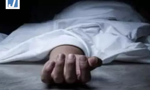 बच्चे को जन्म देने के अगले दिन महिला की मौत, अस्पताल में हंगामा बच्चे को जन्म देने के अगले दिन महिला की मौत, अस्पताल में हंगामा