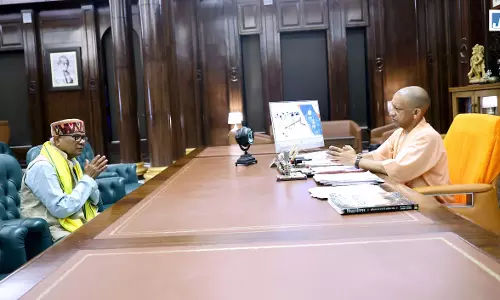 CM योगी से विधायक दूधराम ने की शिष्टाचार भेंट