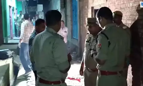 75 वर्षीय बुजुर्ग की बेरहमी से हत्या, सिर पर भारी वस्तु से किया हमला 75 वर्षीय बुजुर्ग की बेरहमी से हत्या, सिर पर भारी वस्तु से किया हमला