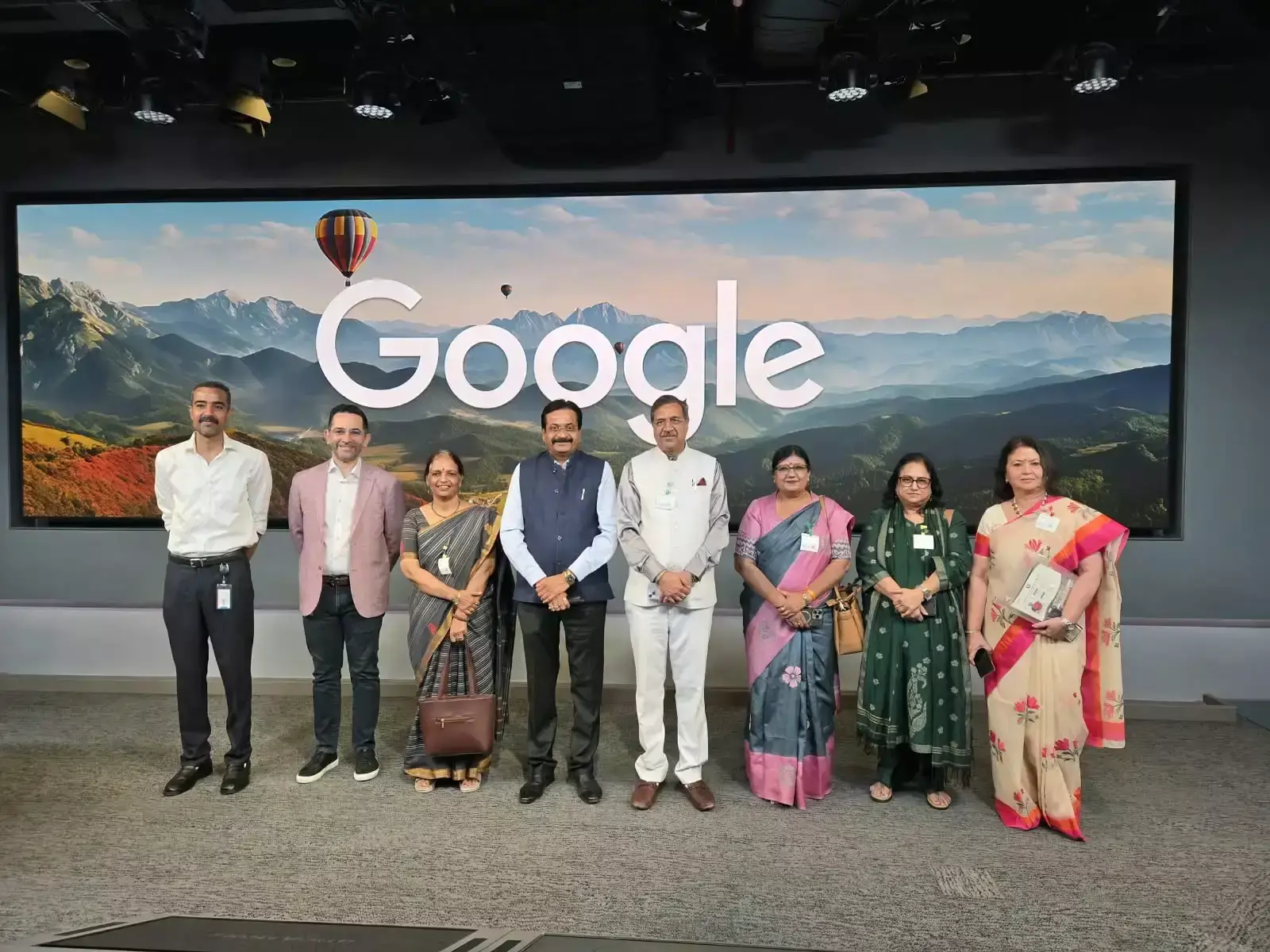 एआई व साइबर सुरक्षा के लिए सीयू और गूगल के बीच समझौता प्रस्तावित