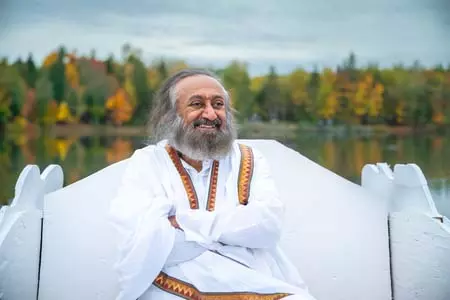 महिलाओं का हक के लिए आवाज उठाना जरूरी, पुरुषों को सीखना होगा सम्मान करना : श्रीश्री रविशंकर महिलाओं का हक के लिए आवाज उठाना जरूरी, पुरुषों को सीखना होगा सम्मान करना : श्रीश्री रविशंकर