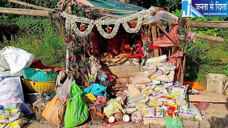 उत्तरा कन्नड़ में सदियों पुरानी वडगलाज्जी परंपरा, सफाई और आस्था का अनोखा संगम उत्तरा कन्नड़ में सदियों पुरानी वडगलाज्जी परंपरा, सफाई और आस्था का अनोखा संगम