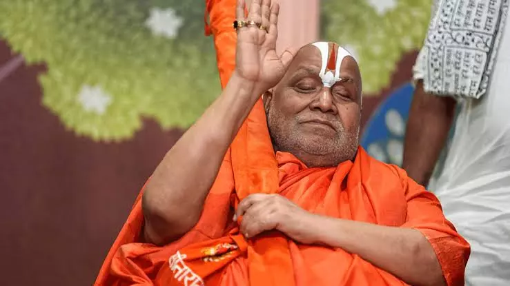 रामभद्राचार्य के बयान पर प्रयागराज कोर्ट में याचिका, 12 अक्टूबर को पेश होने का नोटिस रामभद्राचार्य के बयान पर प्रयागराज कोर्ट में याचिका, 12 अक्टूबर को पेश होने का नोटिस