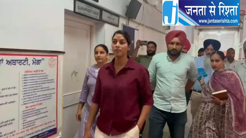 विजिलेंस गिरफ्तारी पर हंसी पड़ी भारी विजिलेंस गिरफ्तारी पर हंसी पड़ी भारी