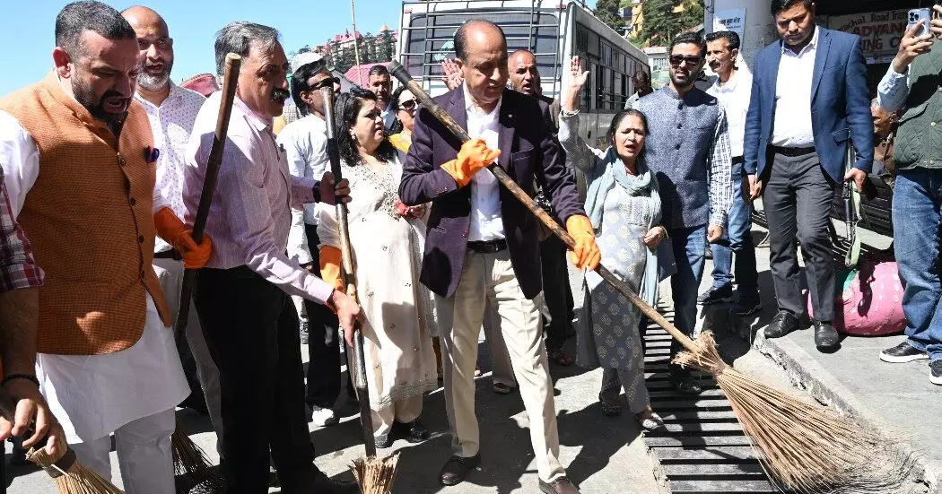 स्वच्छता के लिए सामूहिक भागीदारी पर जयराम ठाकुर का जोर स्वच्छता के लिए सामूहिक भागीदारी पर जयराम ठाकुर का जोर