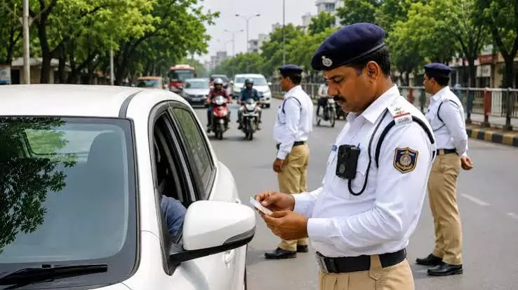 केरल पुलिस का बेड़ा होगा हाई-टेक, 350 नई गाड़ियों की होगी खरीद केरल पुलिस का बेड़ा होगा हाई-टेक, 350 नई गाड़ियों की होगी खरीद