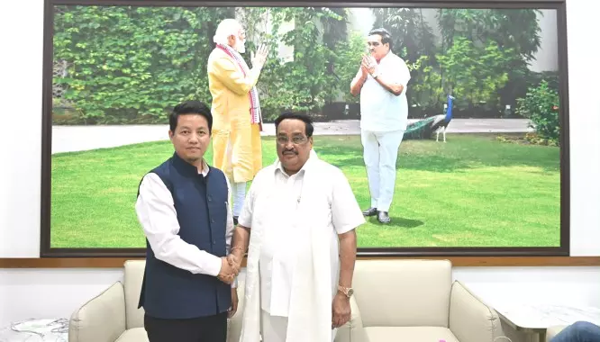 सिक्किम में GLOF खतरे पर केंद्र से मदद मांगी सांसद इंद्र हांग ने सिक्किम में GLOF खतरे पर केंद्र से मदद मांगी सांसद इंद्र हांग ने