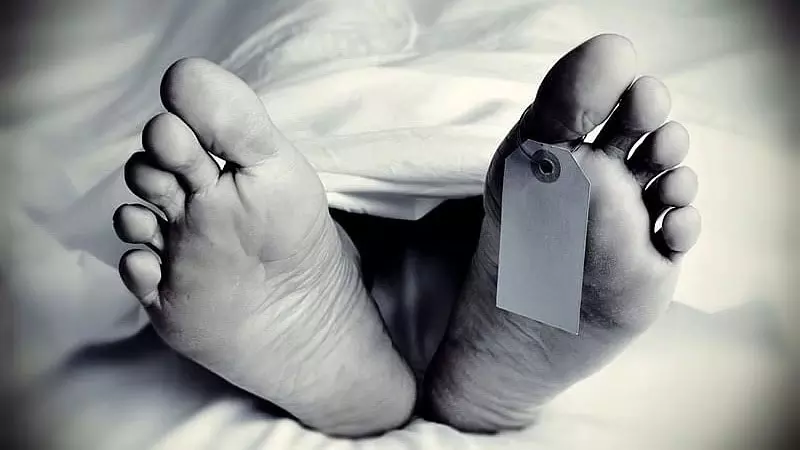 प्रॉपर्टी विवाद में 72 वर्षीय पिता की हत्या, बेटे ने स्कार्फ से घोंटा गला प्रॉपर्टी विवाद में 72 वर्षीय पिता की हत्या, बेटे ने स्कार्फ से घोंटा गला