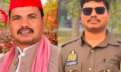 सस्पेंड सिपाही कर रहा सपा से टिकट की दावेदारी, SSP ने दिए जांच के आदेश सस्पेंड सिपाही कर रहा सपा से टिकट की दावेदारी, SSP ने दिए जांच के आदेश