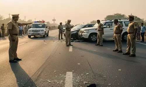 नैनीताल जा रहे नेशनल बास्केटबॉल खिलाड़ी की सड़क हादसे में मौत, पत्नी घायल नैनीताल जा रहे नेशनल बास्केटबॉल खिलाड़ी की सड़क हादसे में मौत, पत्नी घायल